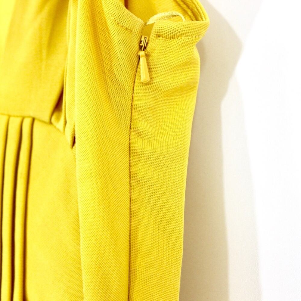 0050 Ali Ro Yellow V-Neck Cocktail Dress Size 8 Slinky Ruched Knee Length - Picture 8 of 8